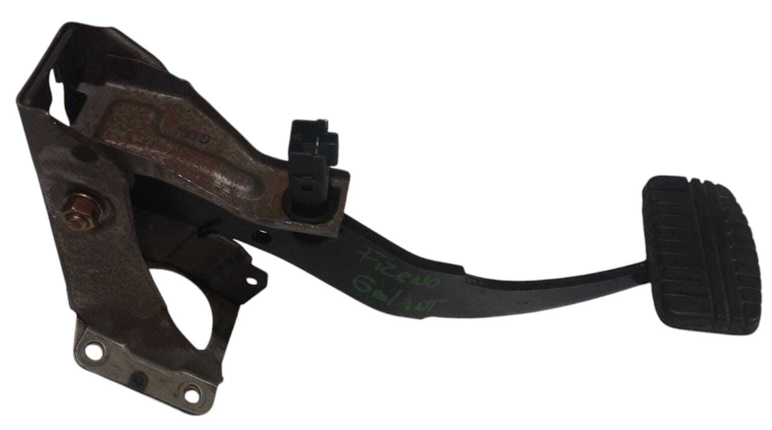 PEDAL DE FRENO Mitsubishi Galant 2006