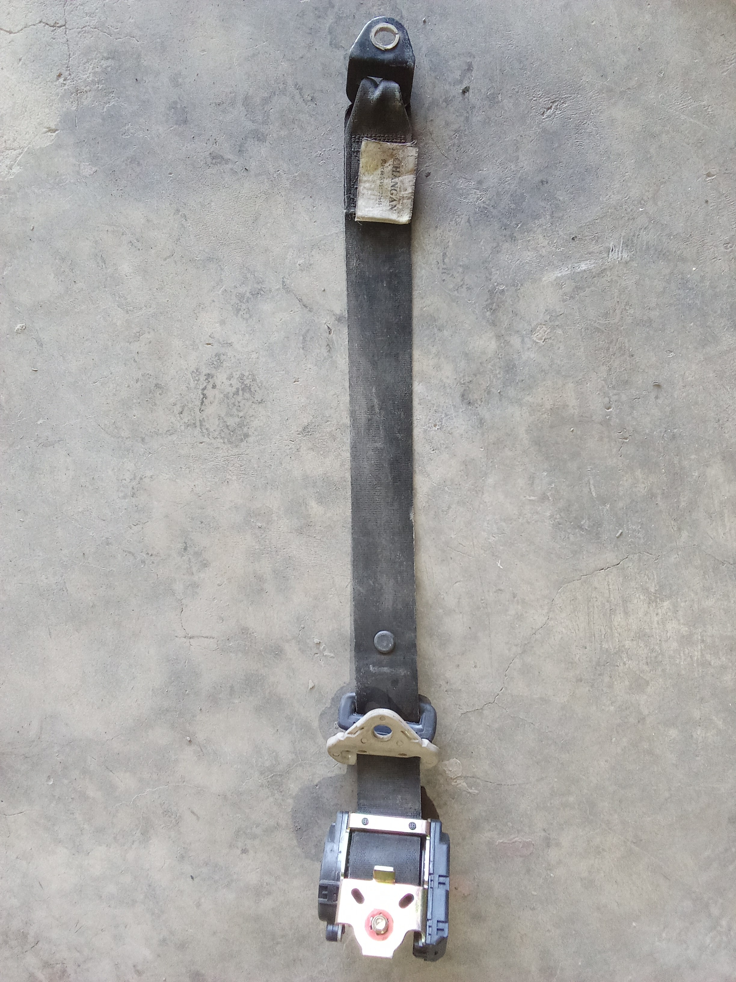 CINTURON DELANTERO DERECHO Changan CV1 2016