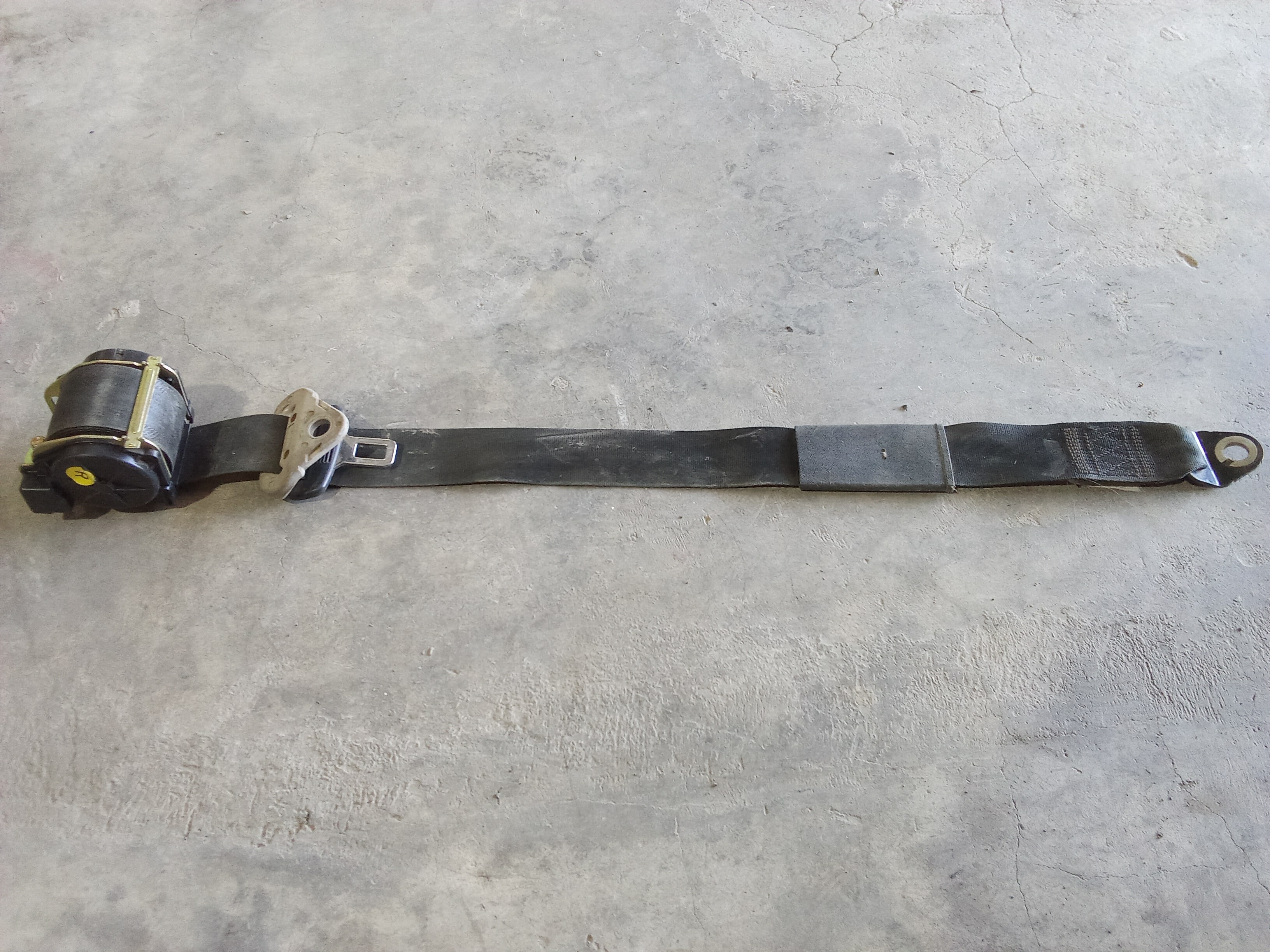 CINTURON DE SEGURIDAD TRASERO DERECHO Changan CV1 2016