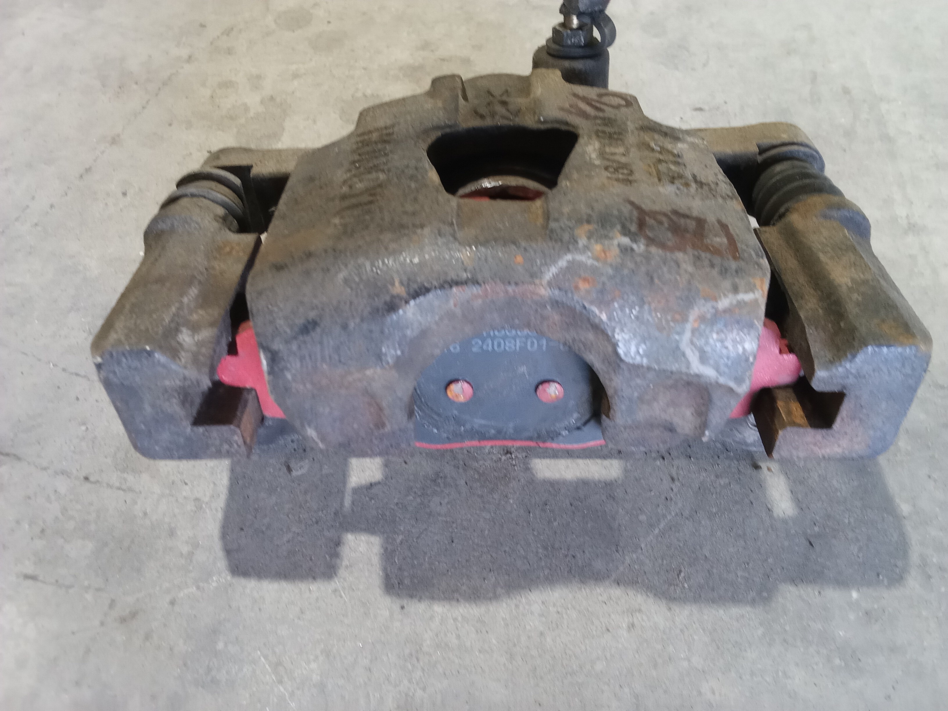 CALIPER DELANTERO IZQUIERDO Changan CV1 2016