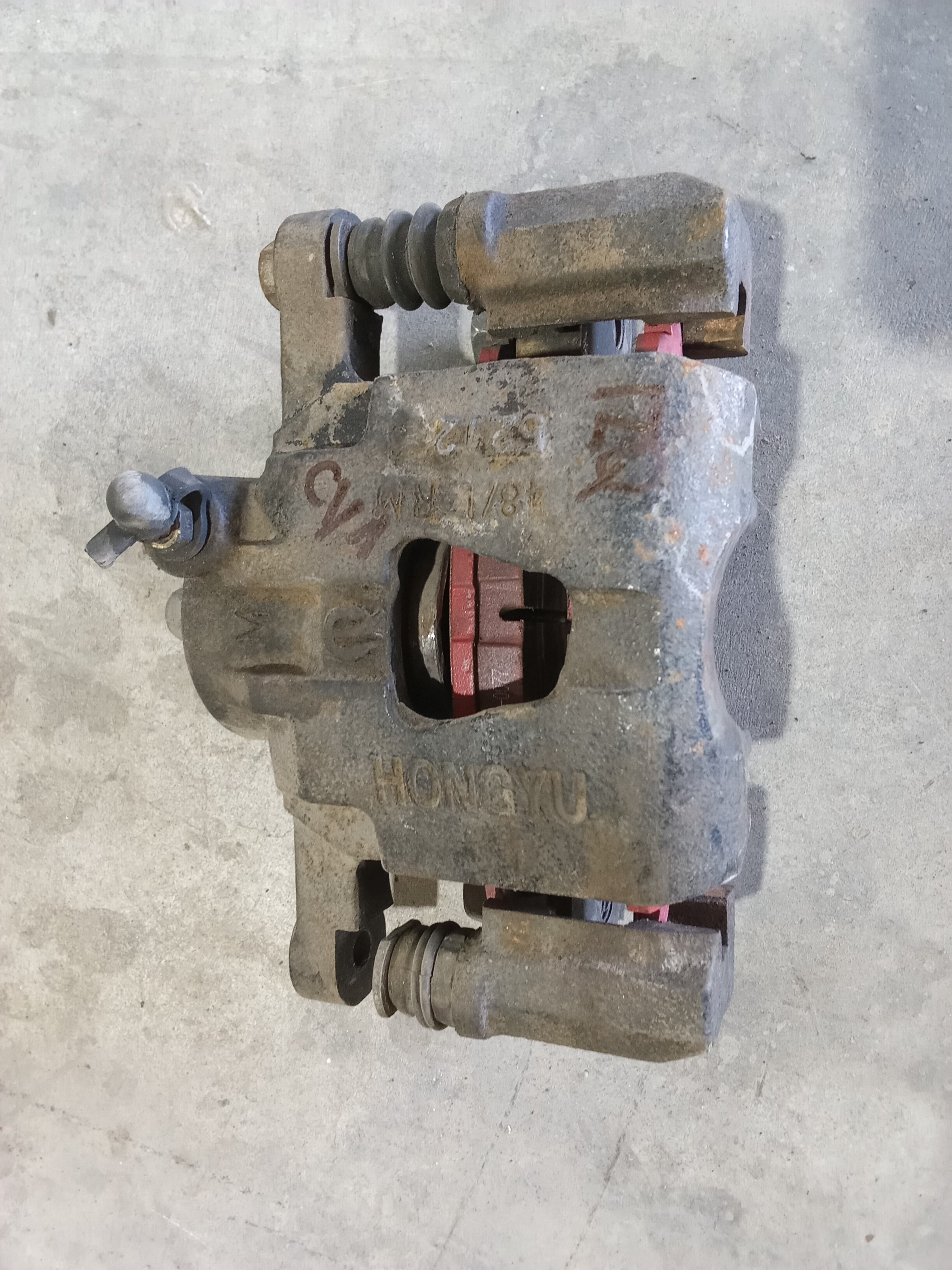 CALIPER DELANTERO IZQUIERDO Changan CV1 2016