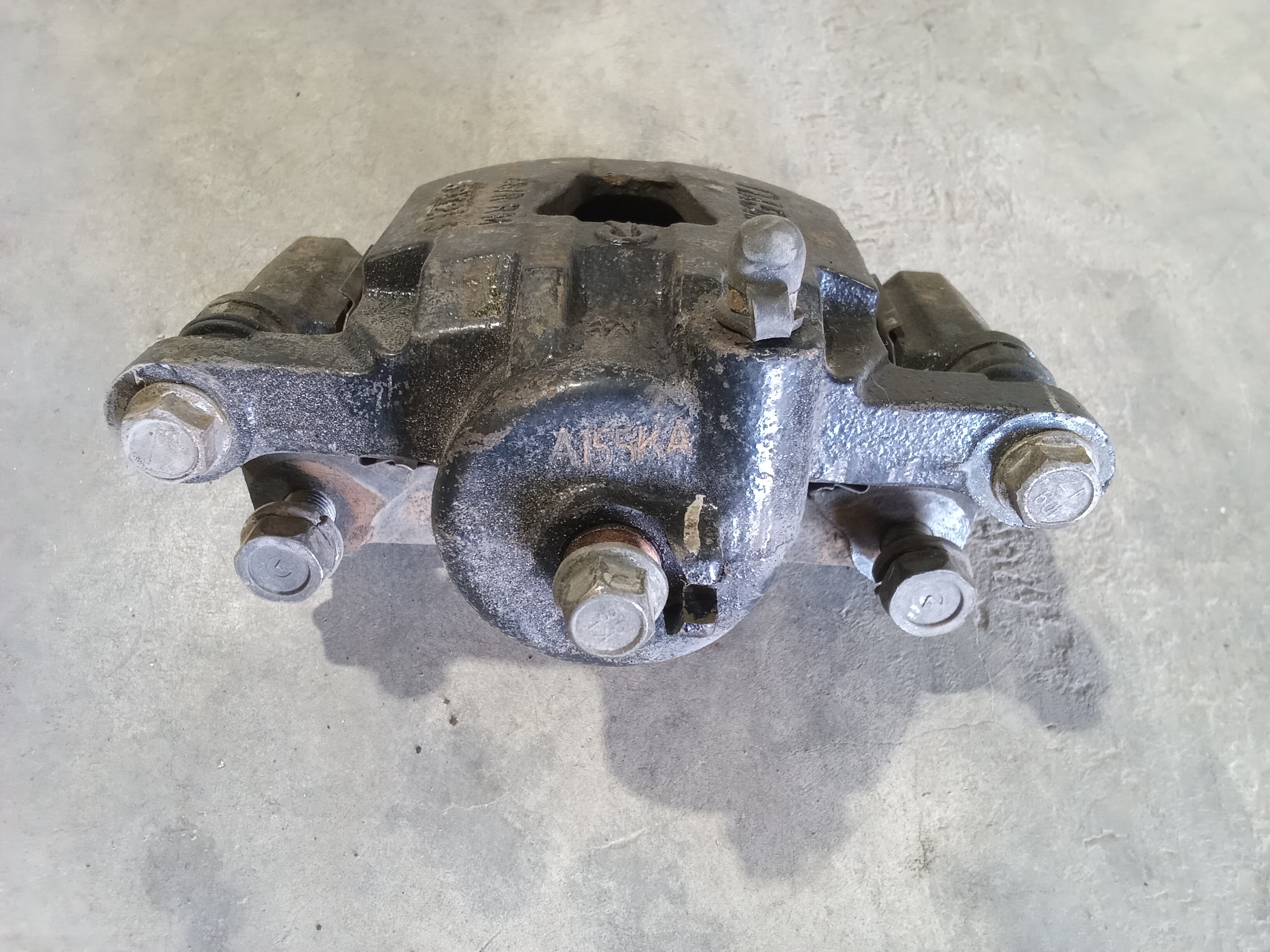 CALIPER DELANTERO DERECHO Changan CV1 2016