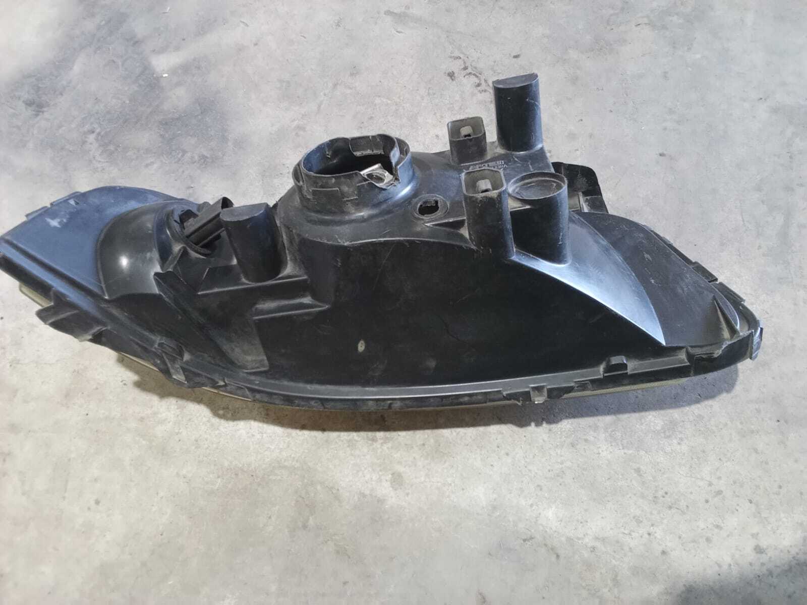 FOCO DELANTERO IZQUIERDO Volkswagen gol 2001