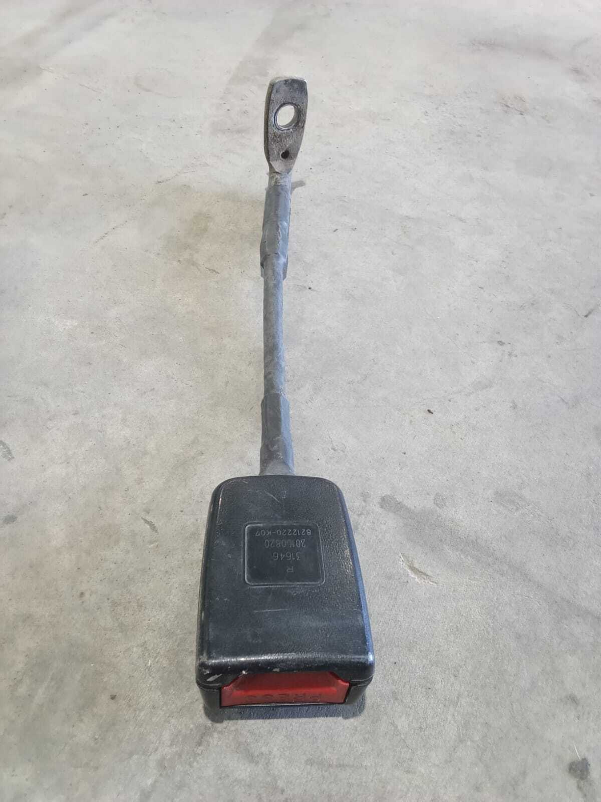 TRINQUETE CINTURON DE SEGURIDAD COPILOTO Changan CV1 2016