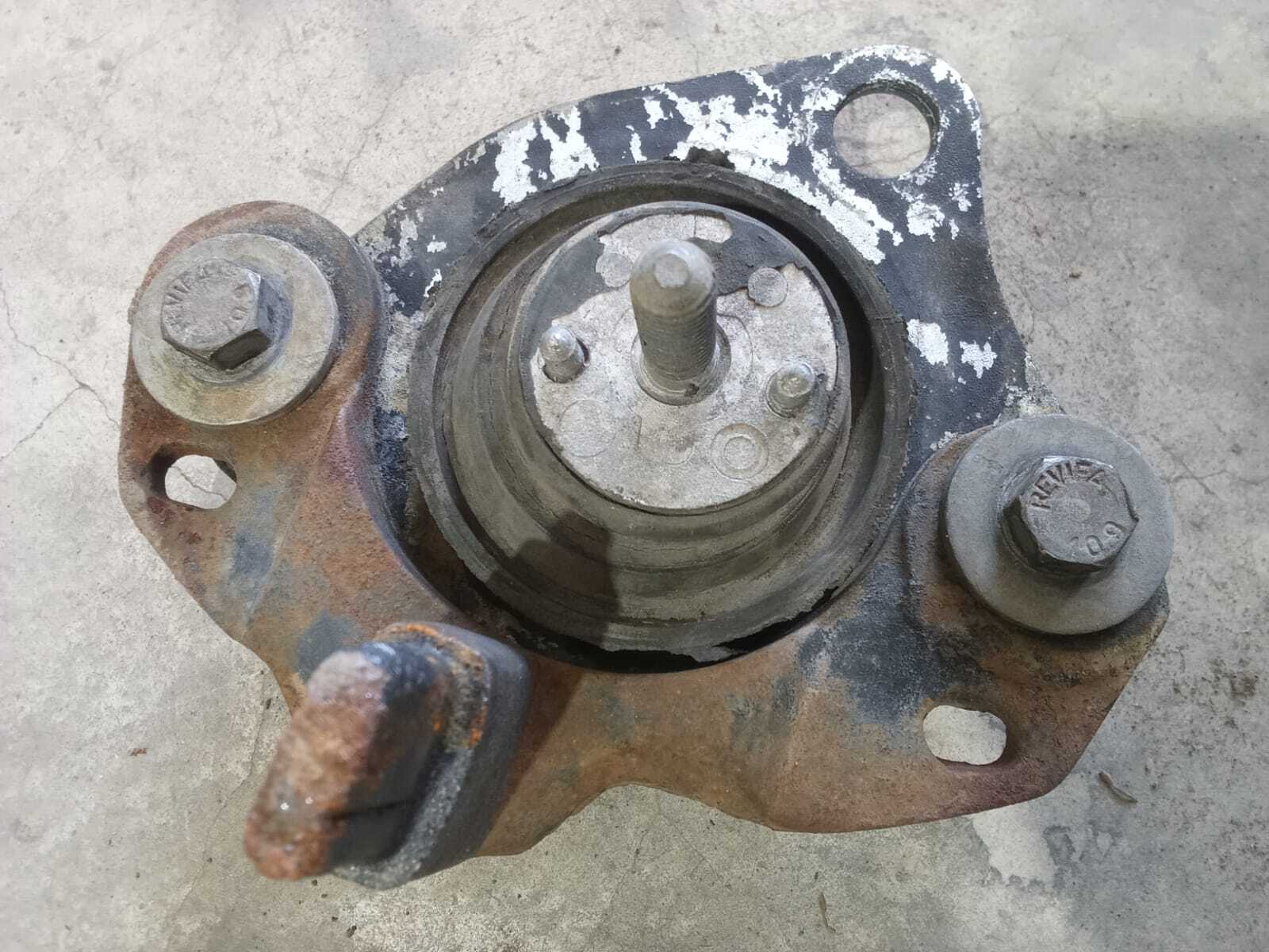 SOPORTE MOTOR Renault Megane 2000