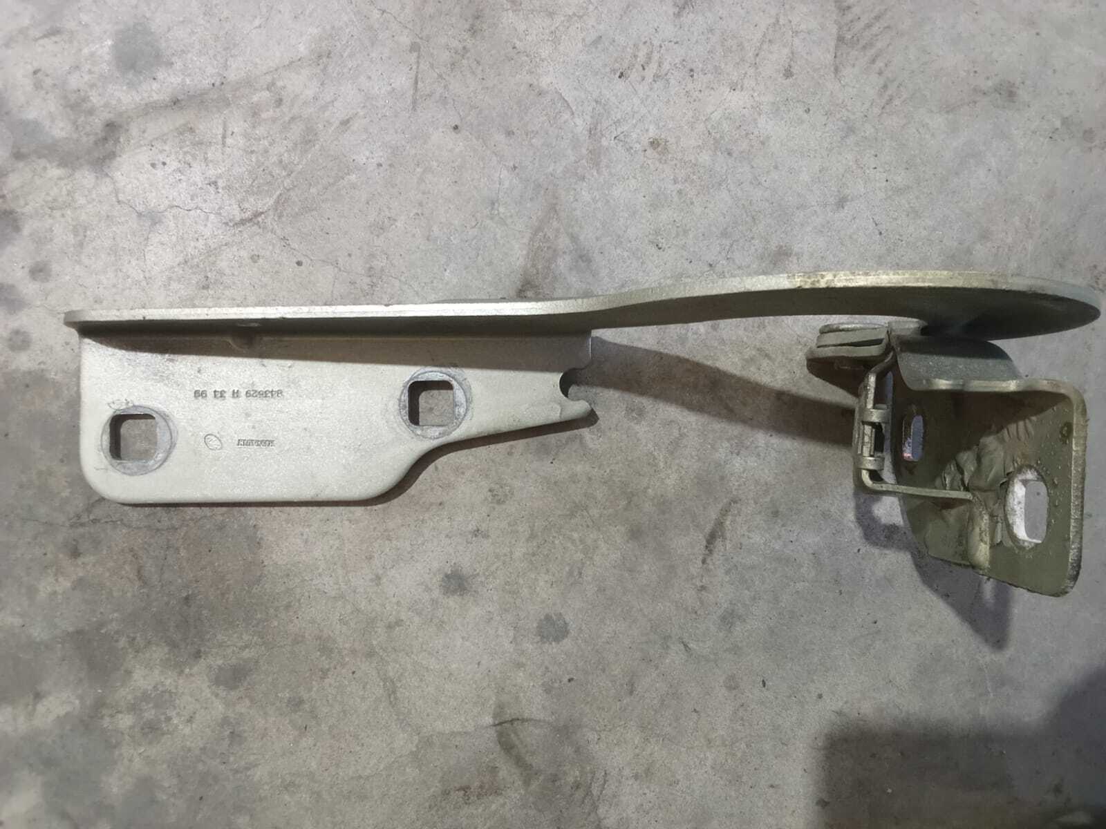 BISAGRA CAPOT Renault Megane 2000