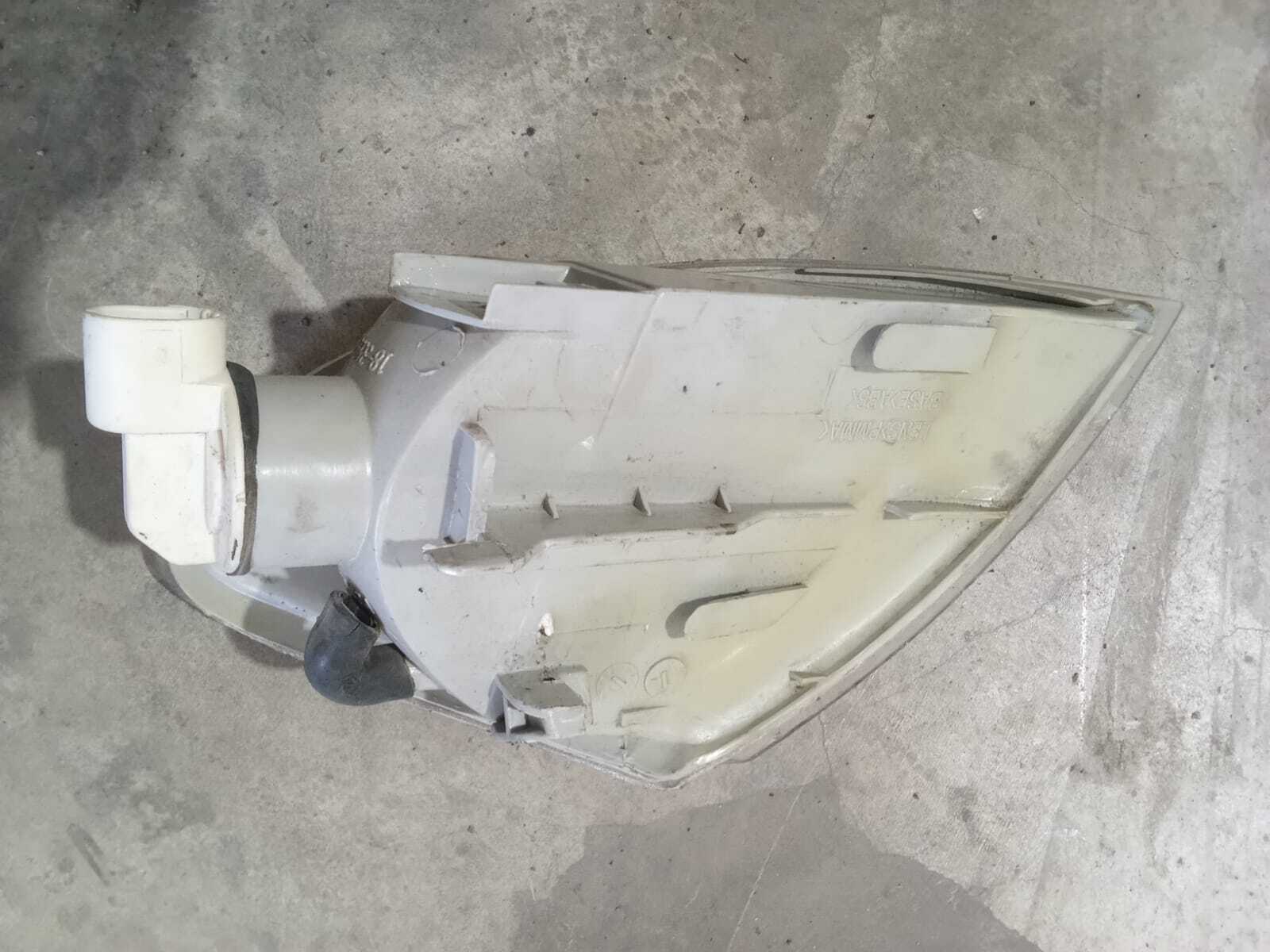 FOCO INTERMITENTE DELANTERO Renault Megane 2000