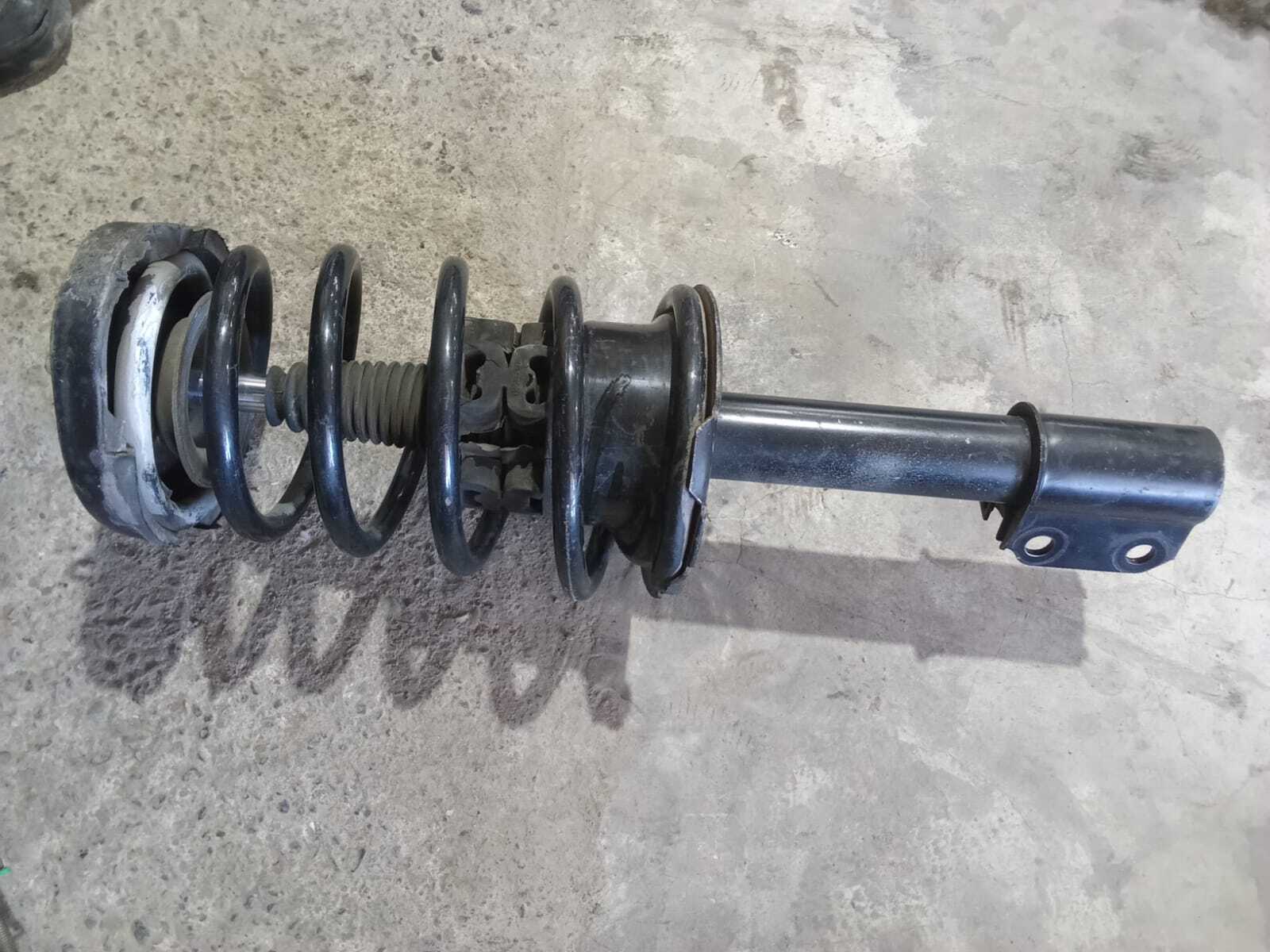 AMORTIGUADOR DELANTERO Renault Megane 2000