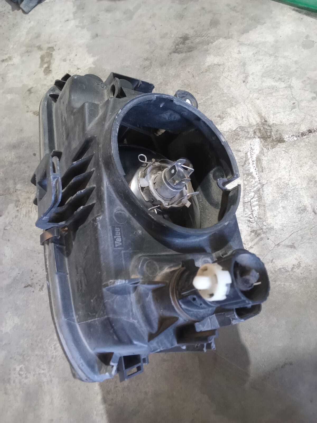 FOCO DELANTERO IZQUIERDO Renault Megane 2000