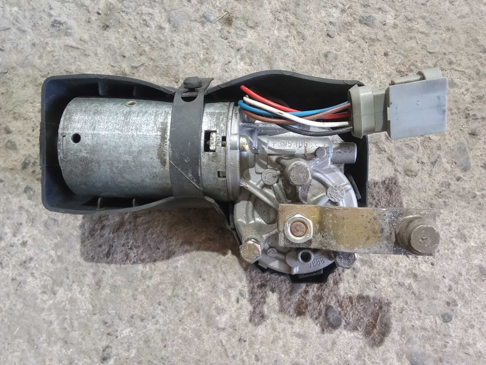 MOTOR LIMPIA PARABRISA DELANTERO Renault Megane 2000