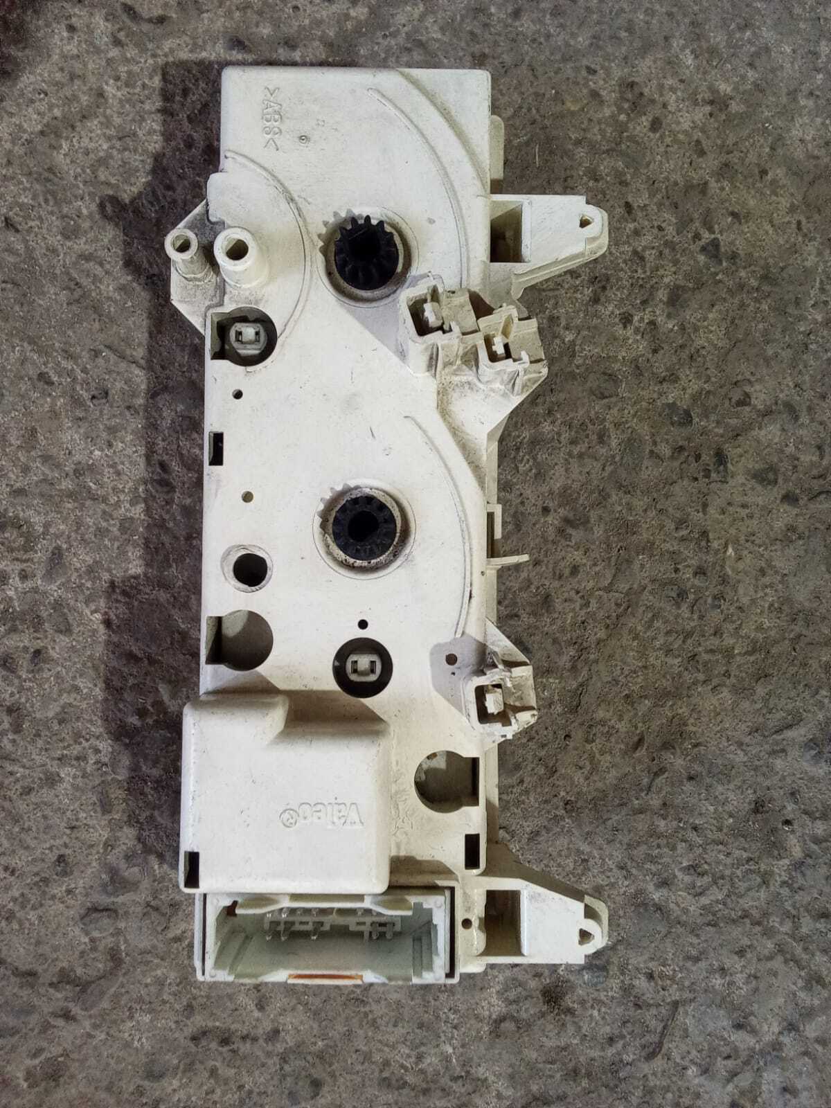 CONTROL CALEFACCION PERILLAS Renault Megane 2000
