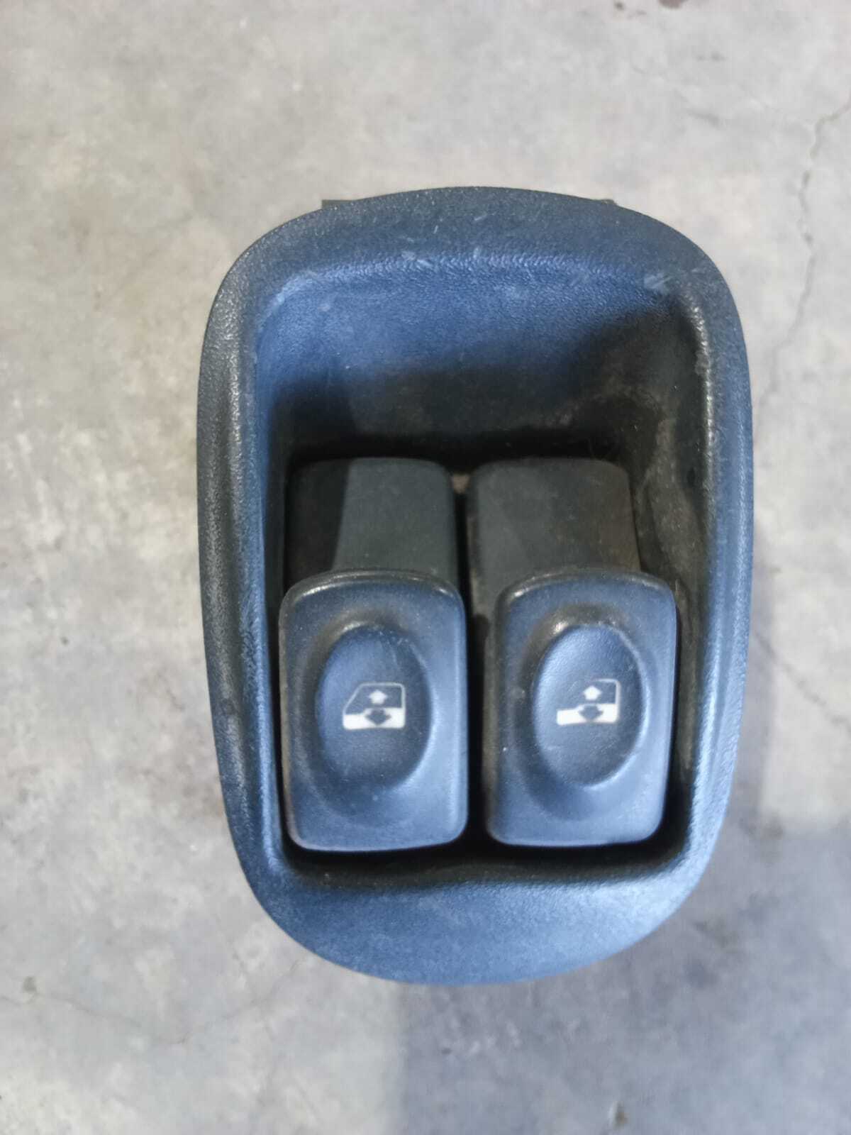 MANDO ALZAVIDRIOS Renault Megane 2000