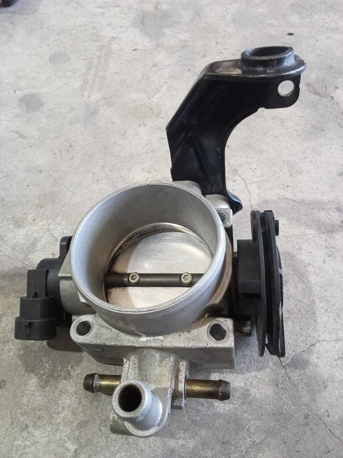 CUERPO DE ACELERACION Renault Megane 2000