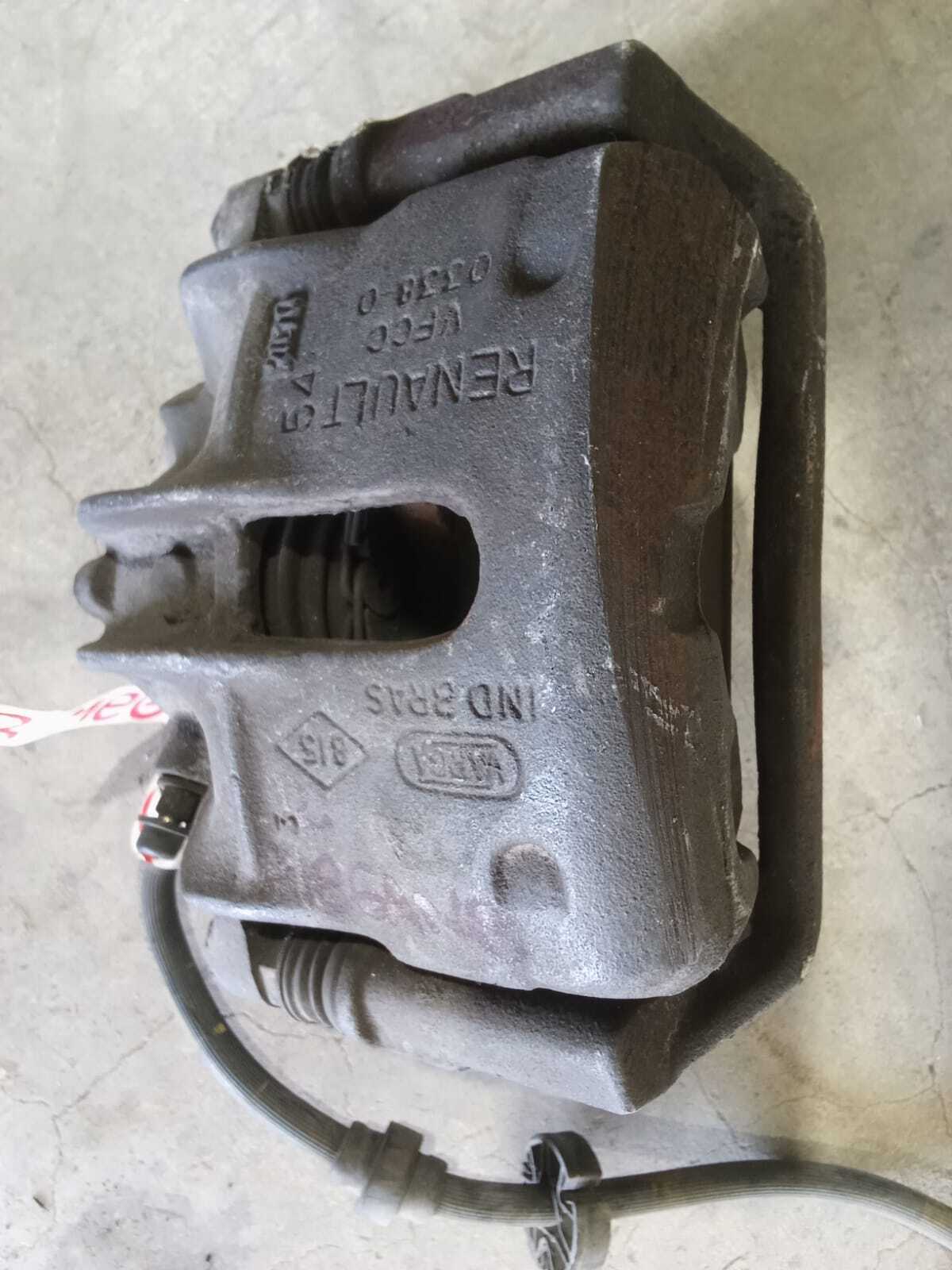 CALIPER DELANTERO IZQUIERDO Renault Megane 2000
