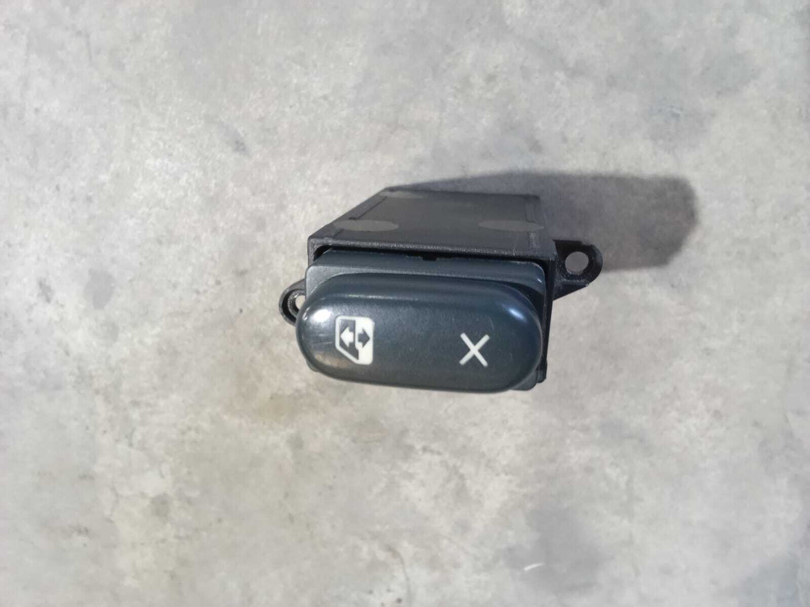 SWITCH BLOQUEO DE ALZAVIDRIOS Renault Megane 2000
