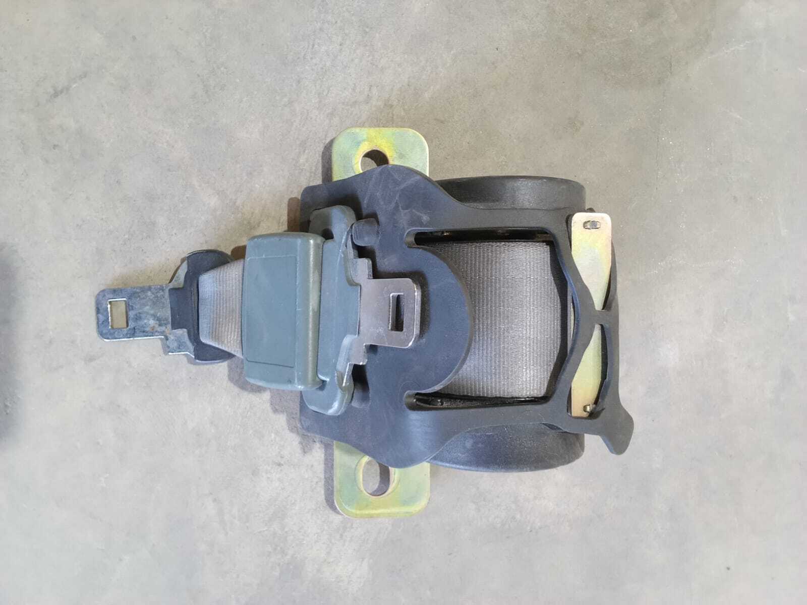 CINTURON DE SEGURIDAD TRASERO Renault Megane 2000