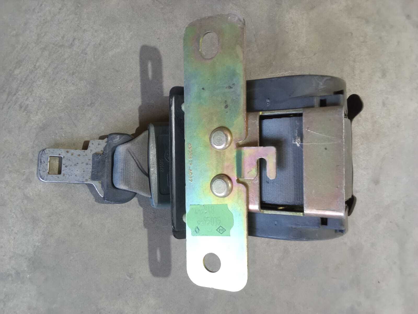 CINTURON DE SEGURIDAD TRASERO Renault Megane 2000
