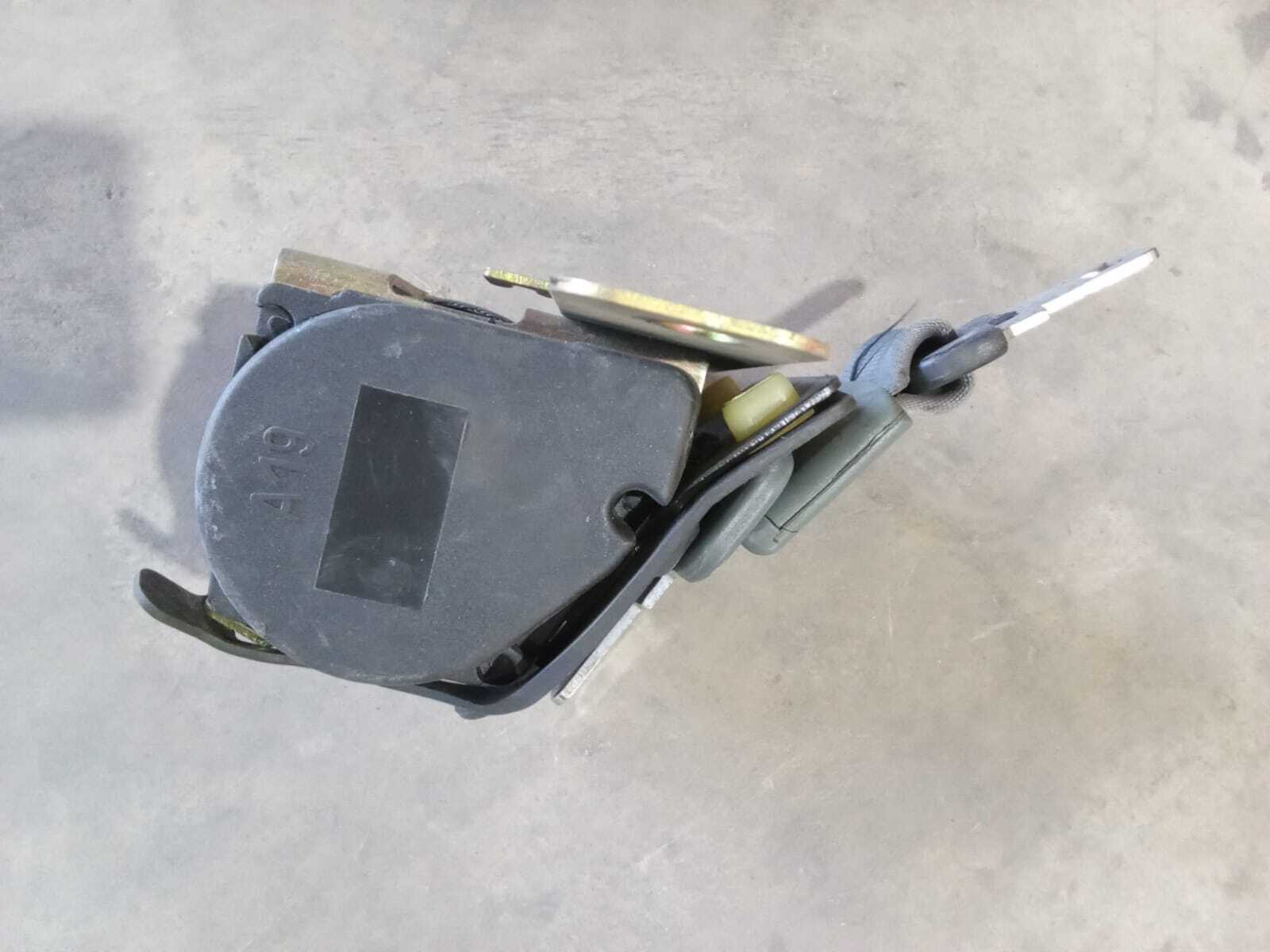 CINTURON DE SEGURIDAD TRASERO Renault Megane 2000