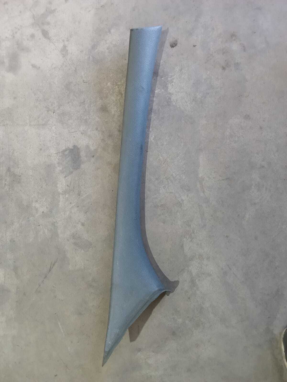 TAPIZ PILAR DELANTERO IZQUIERDO Renault Megane 2000
