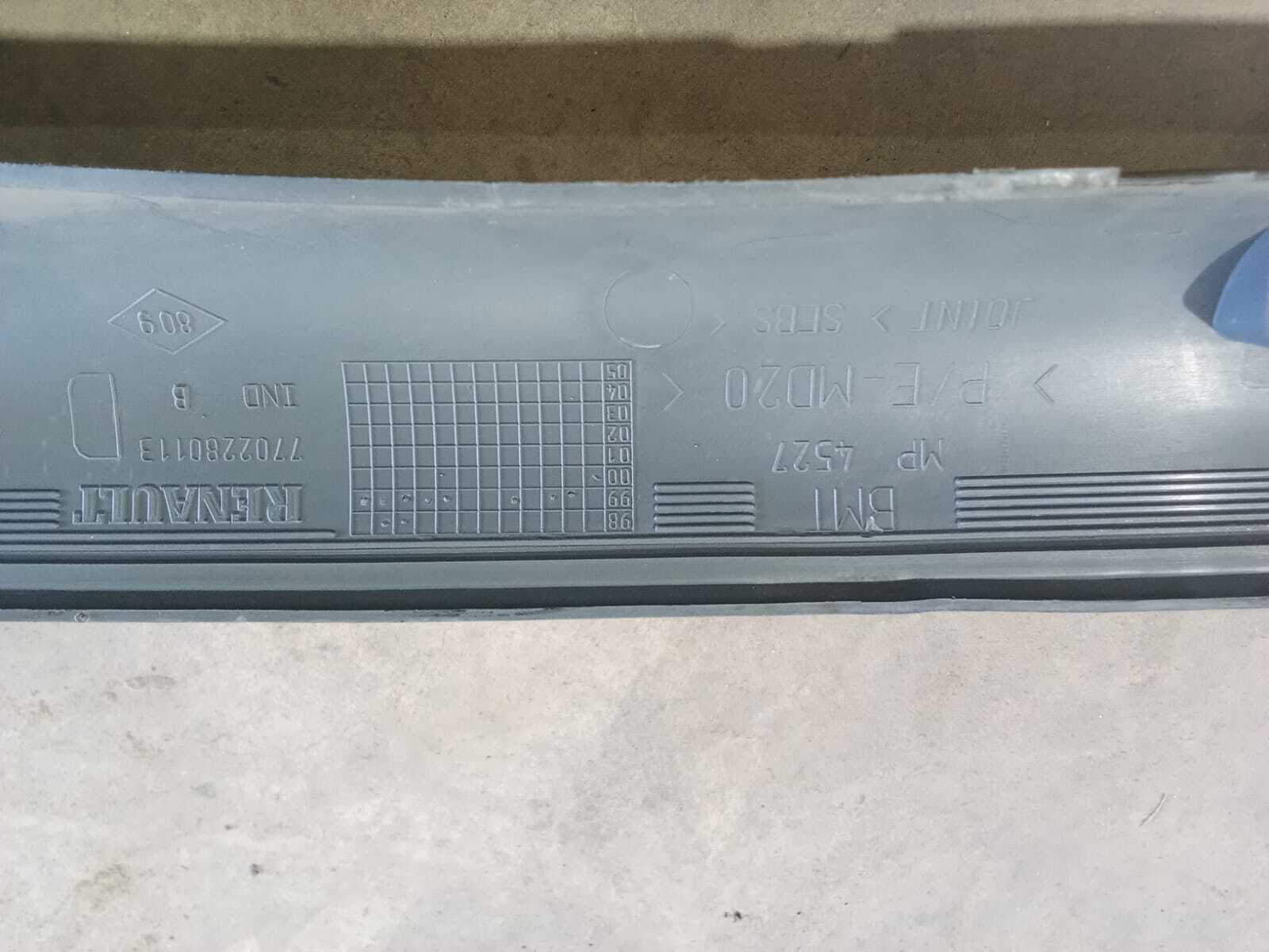 TAPIZ PILAR DELANTERO IZQUIERDO Renault Megane 2000