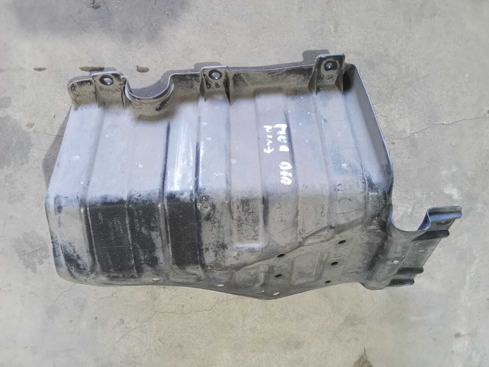 CUBRE MOTOR INFERIOR DERECHO Kia MORNING EX11 2011