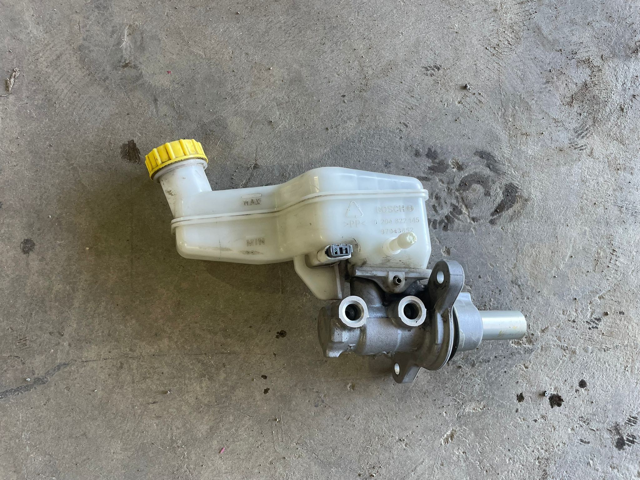 BOMBA DE FRENO Chevrolet Captiva 2021