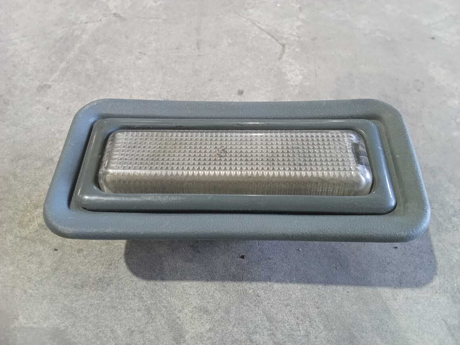 LUZ MALETERO Renault Megane 2000