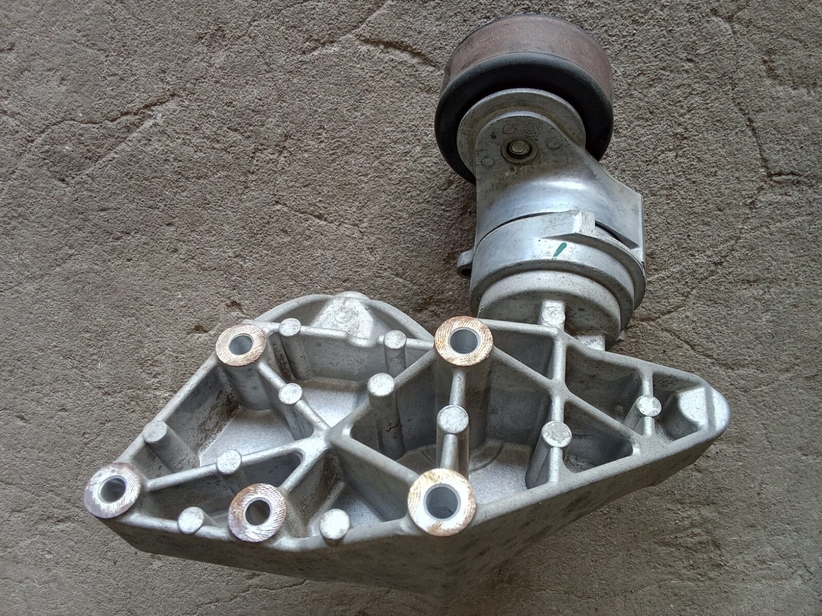 BASE CON TENSOR DE CORREA Chevrolet Captiva 2021