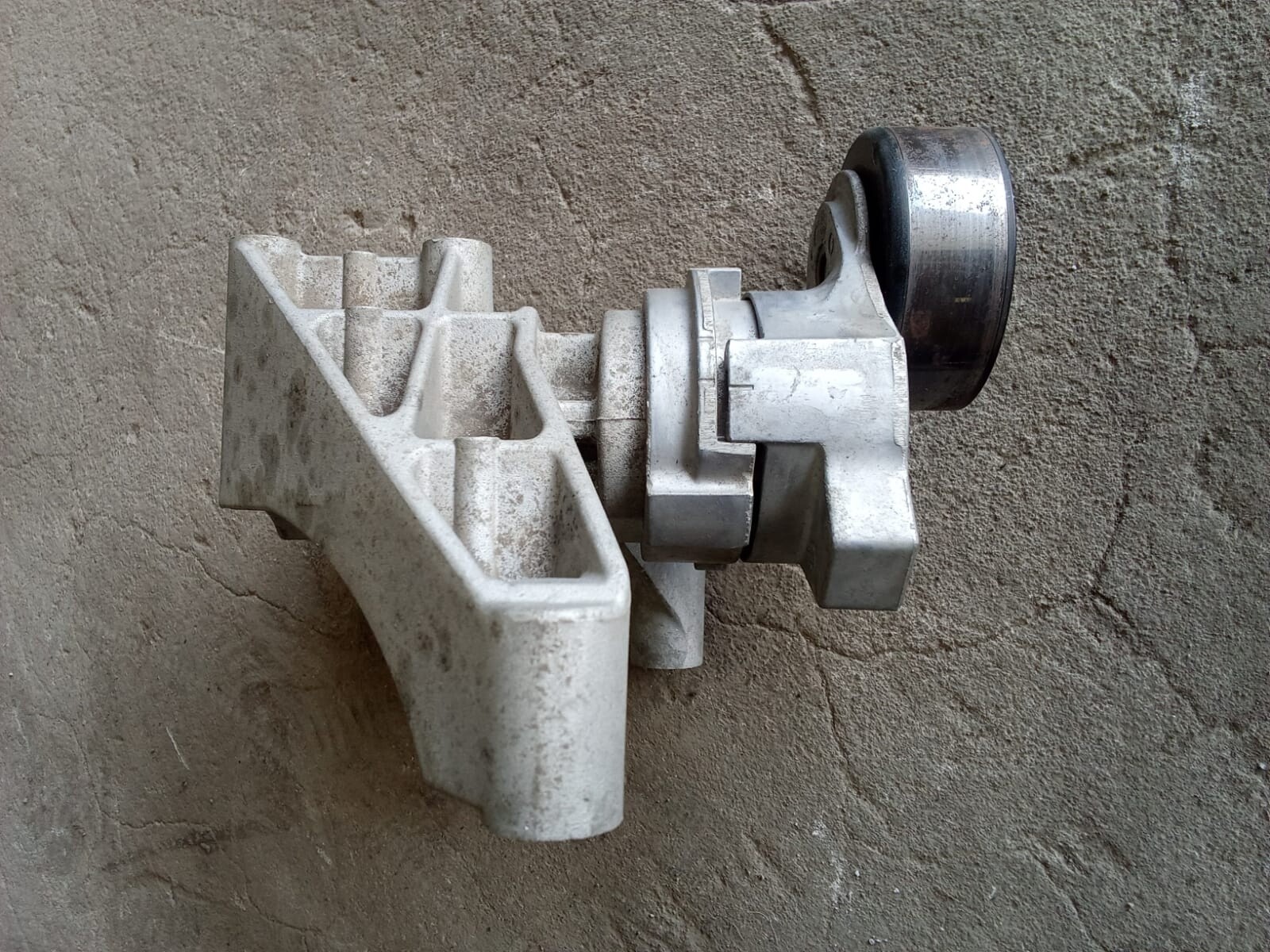 BASE CON TENSOR DE CORREA Chevrolet Captiva 2021