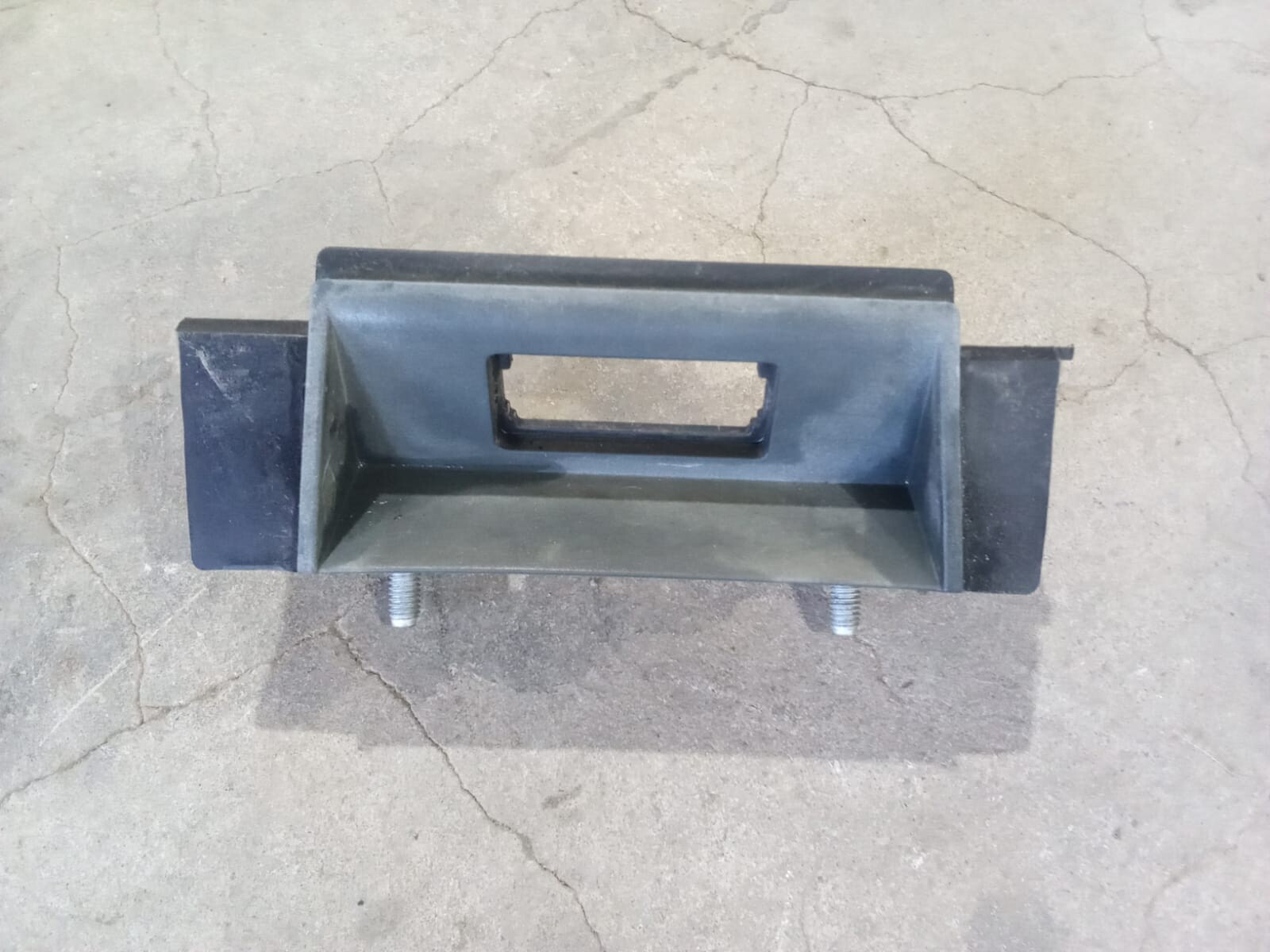 SOPORTE MANILLA APERTURA PORTALON Chevrolet Captiva 2021