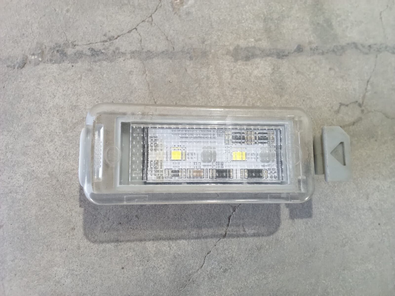 LUZ PATENTE TRASERA Chevrolet Captiva 2021