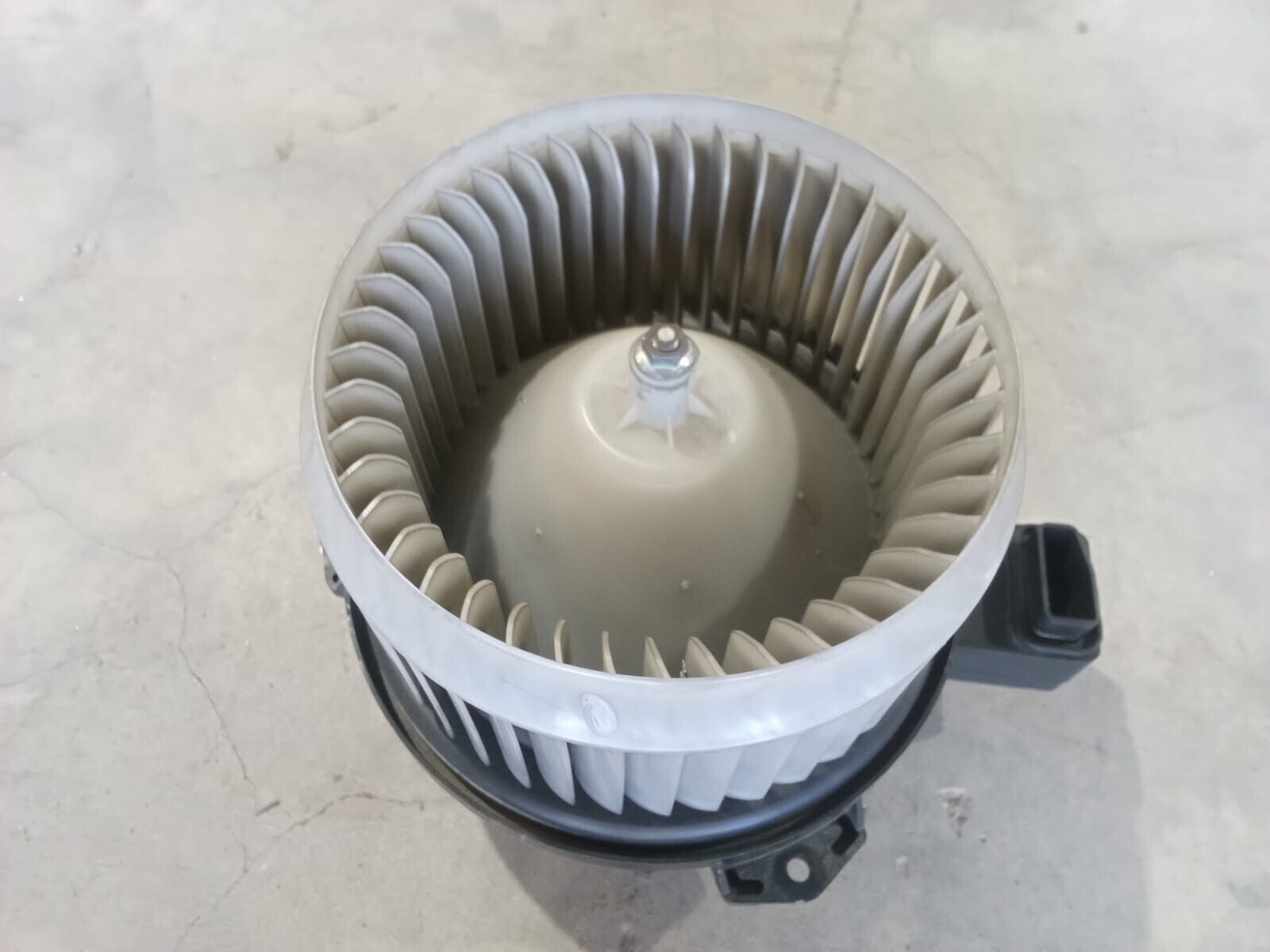 MOTOR CENTRAL CALEFACCION Chevrolet Captiva 2021