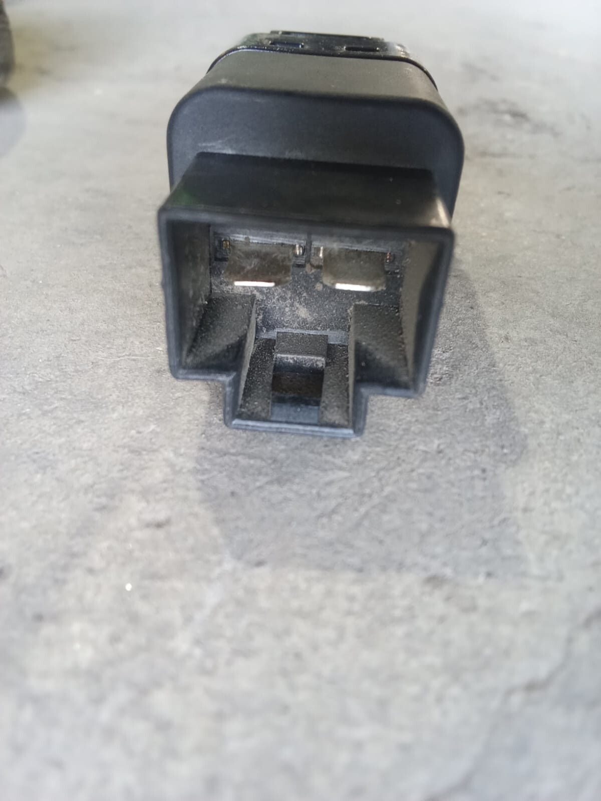 SENSOR PEDAL DE FRENO Chevrolet Captiva 2021