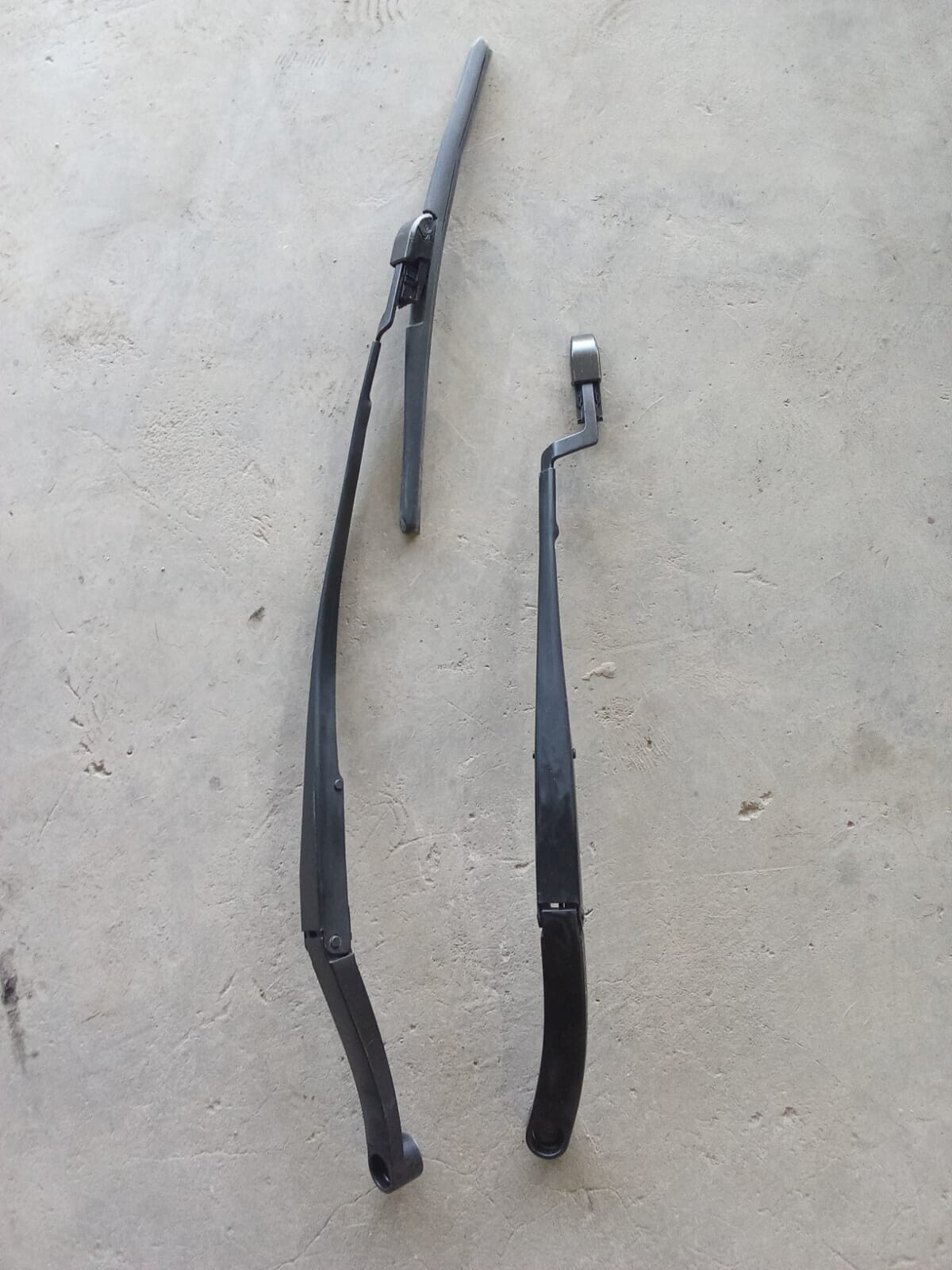 BRAZO LIMPIA PARABRISAS Chevrolet Captiva 2021