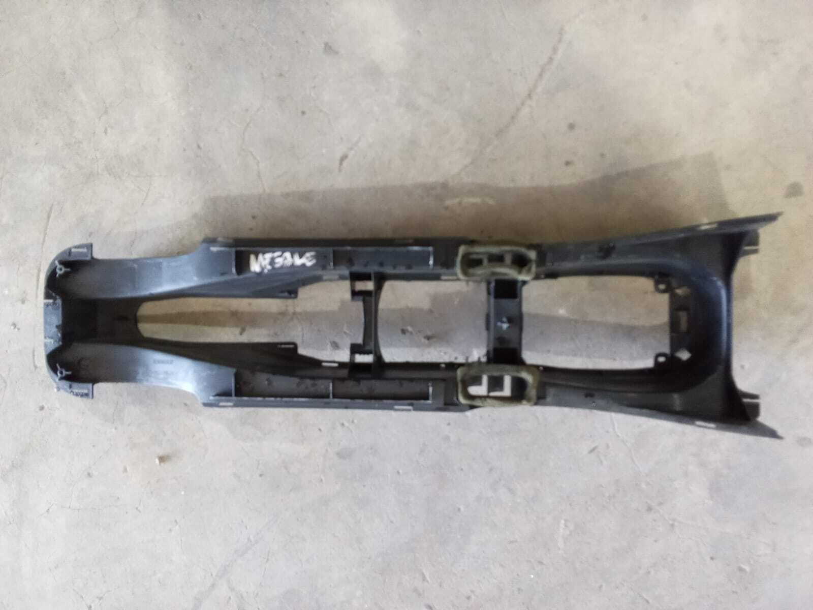MOLDURA INTERIOR CONSOLA CENTRAL Renault Megane 2000