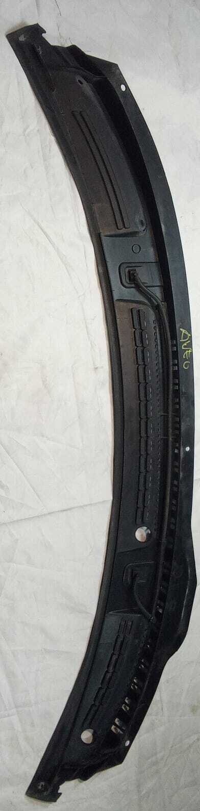 REJILLA TORPEDO Chevrolet Aveo 2006