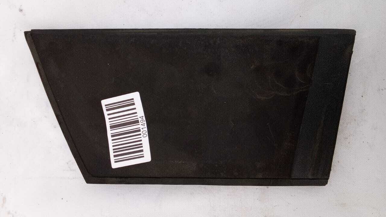 MOLDURA ALETA PUERTA TRASERA DERECHA Chevrolet Sail 2014