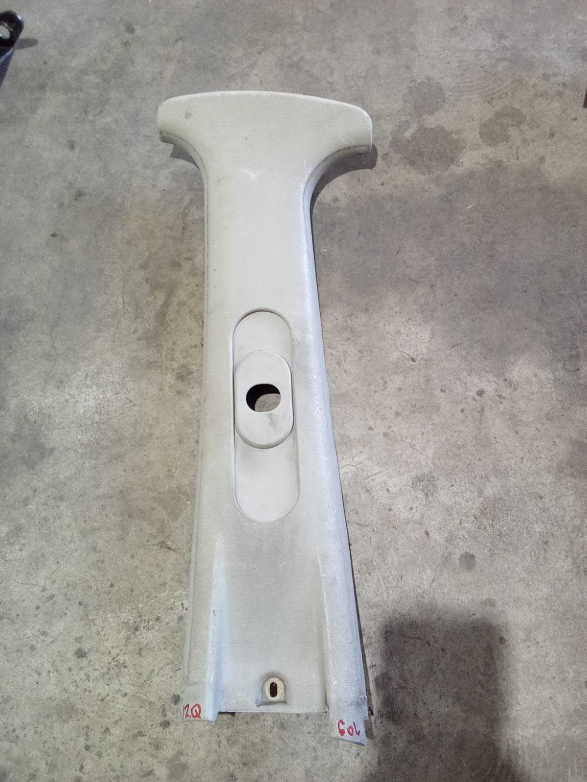 TAPIZ PILAR CENTRAL SUPERIOR IZQUIERDA Volkswagen gol 2001