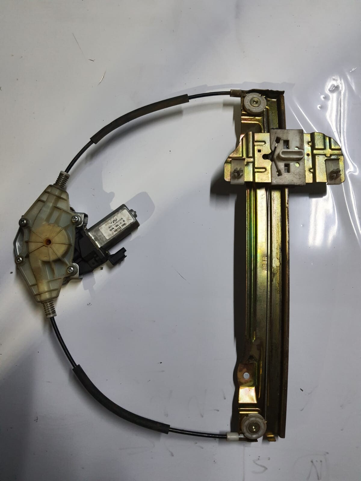CREMALLERA ALZA VIDRIO DELANTERA DERECHA Chery Fulwin 2013