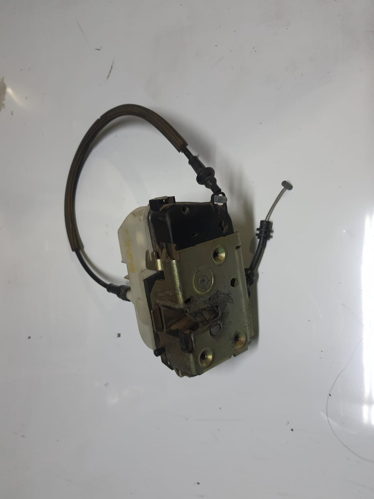 CHAPA PUERTA TRASERA DERECHA Citroen C3 2004