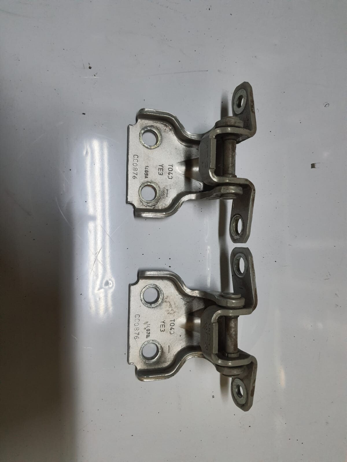 BISAGRAS PUERTA TRASERA IZQUIERDA Suzuki Alto 2015