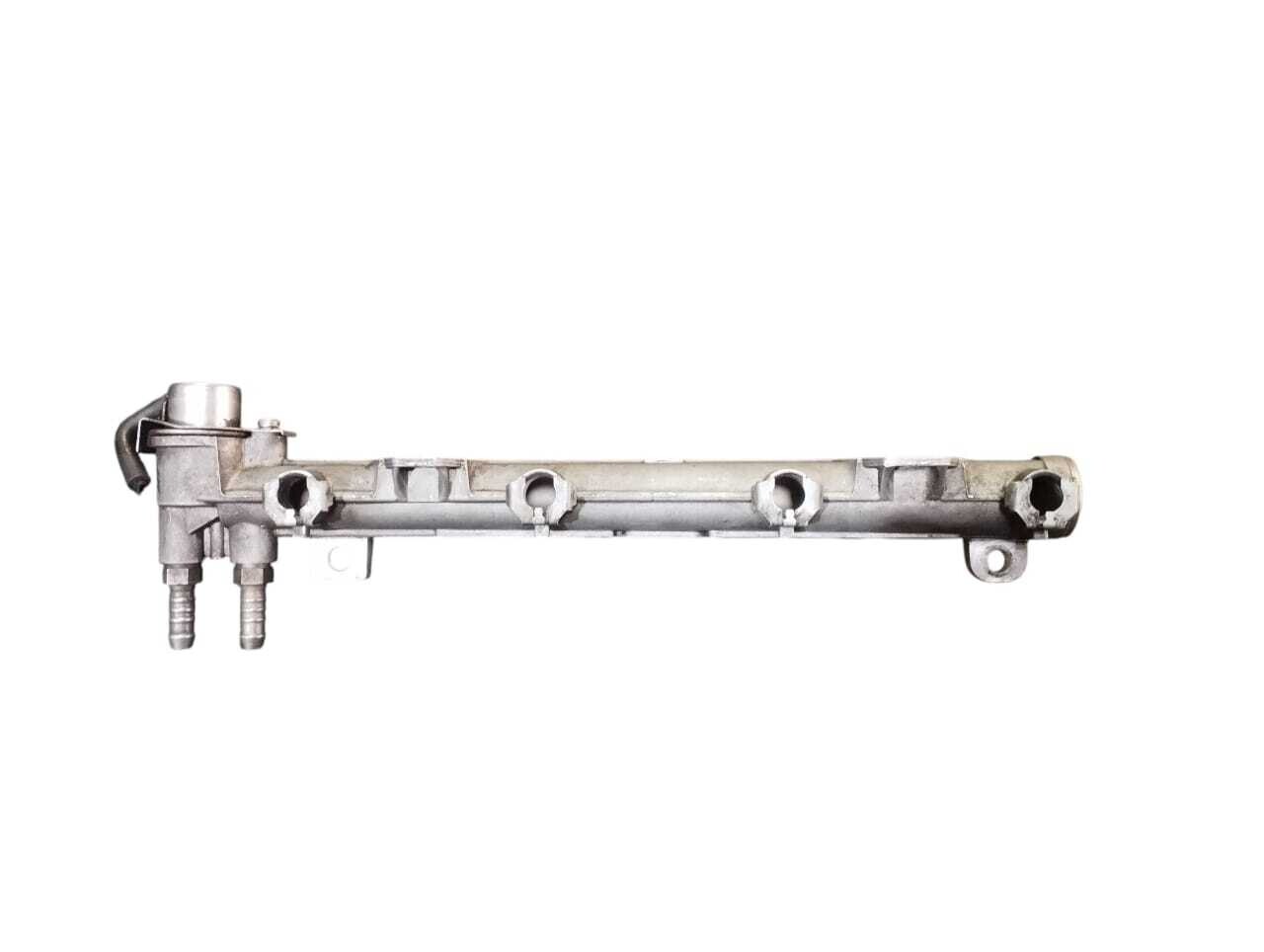 RIEL DE INYECCION Volkswagen Polo 2002