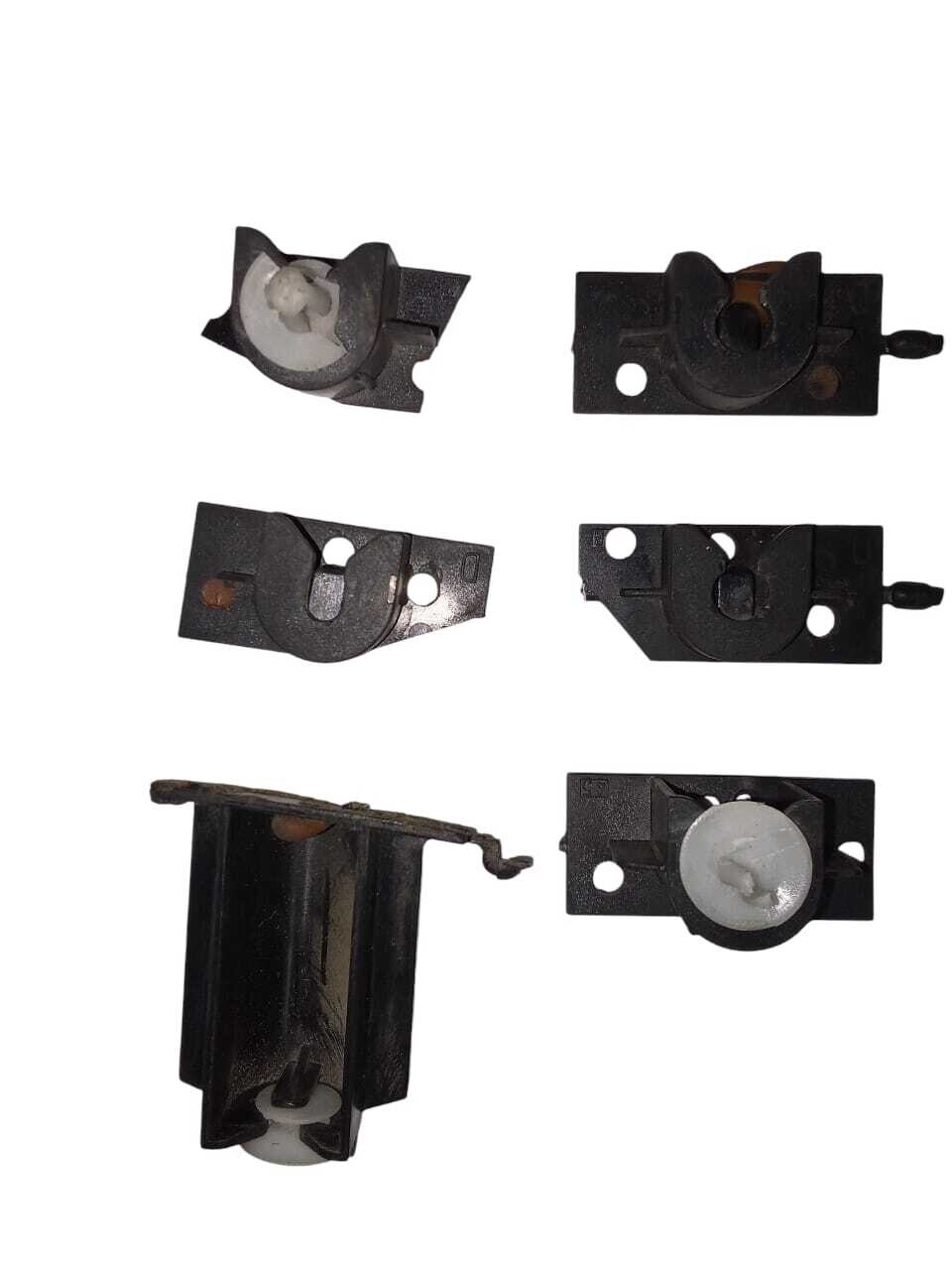 SOPORTE TAPIZ PUERTA TRASERA DERECHA Ford Fiesta 1998