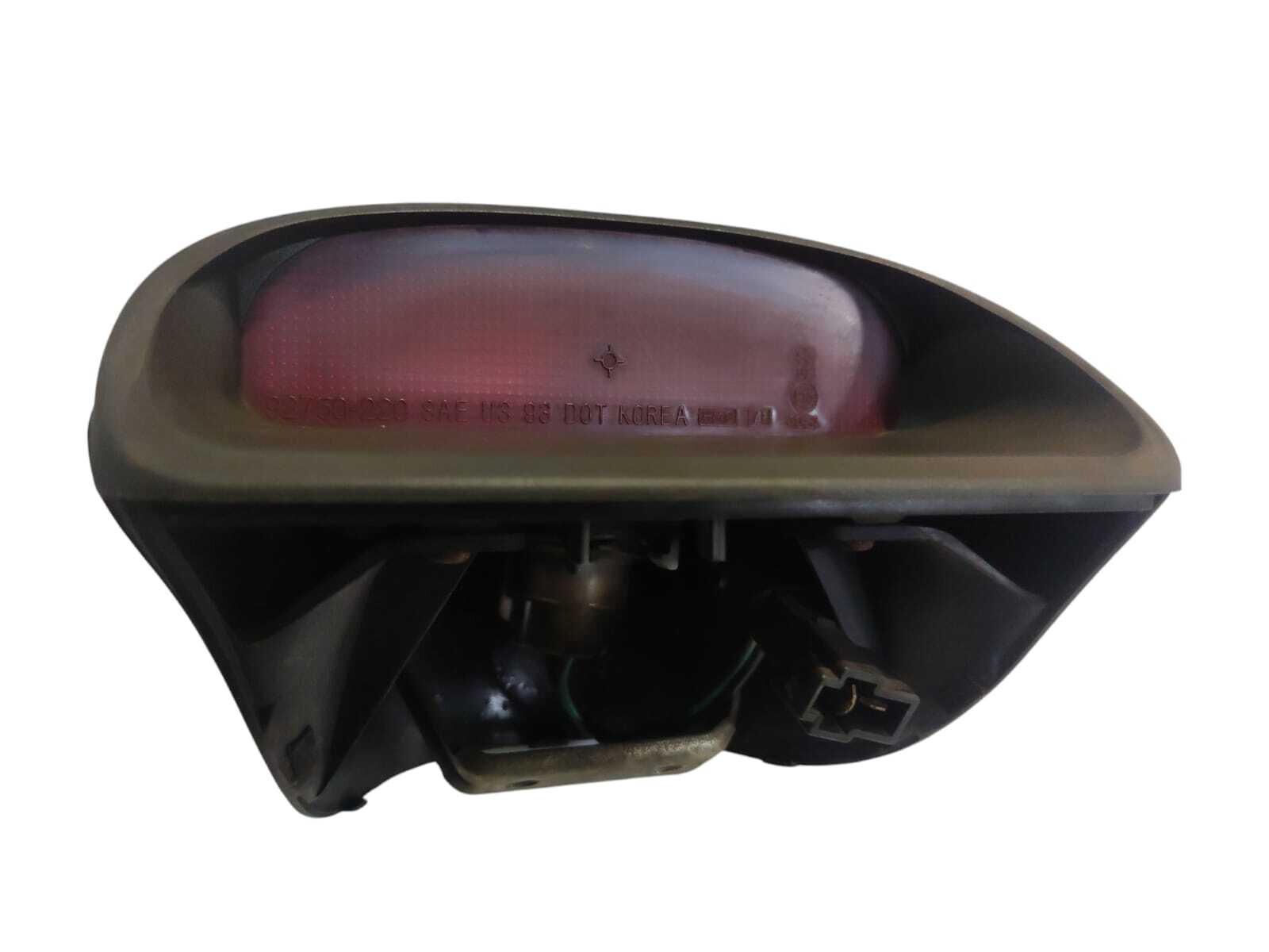TERCERA LUZ DE FRENO Hyundai Accent 1997