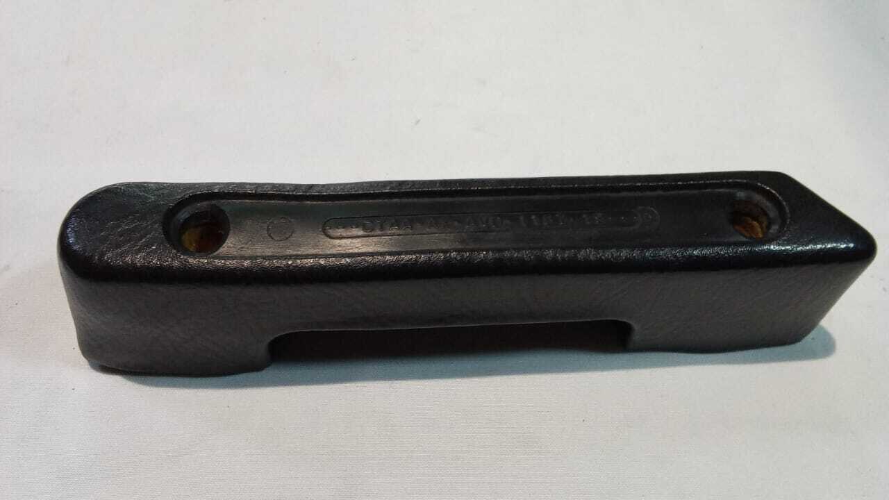 APOYA BRAZO DELANTERO DERECHO Citroen Ax 1993