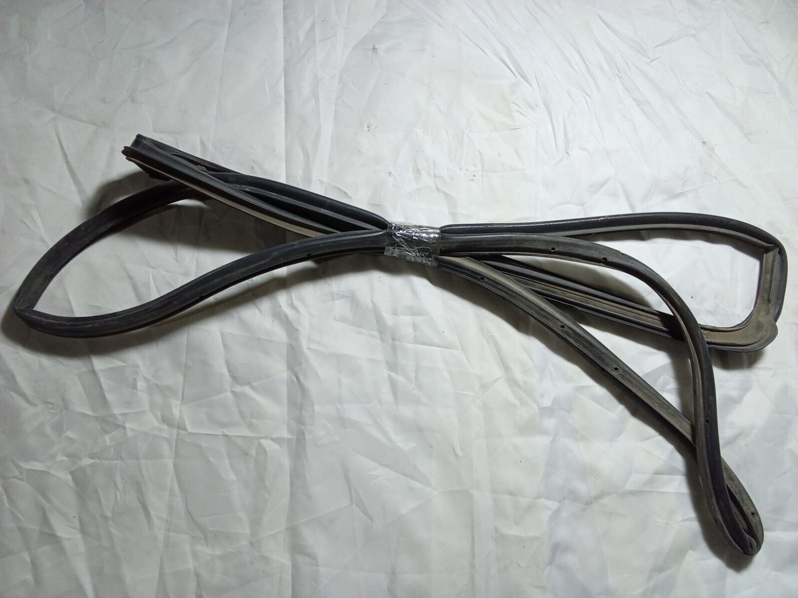 GOMA CONTORNO VIDRIO PUERTA TRASERA DERECHA Chevrolet Aveo 2006