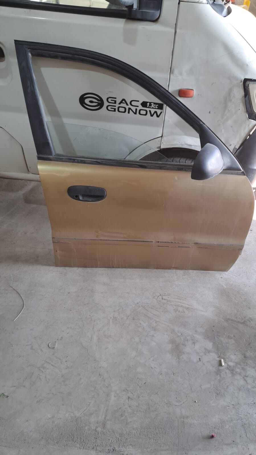 PUERTA DELANTERA DERECHA Daewoo Lanos 2003