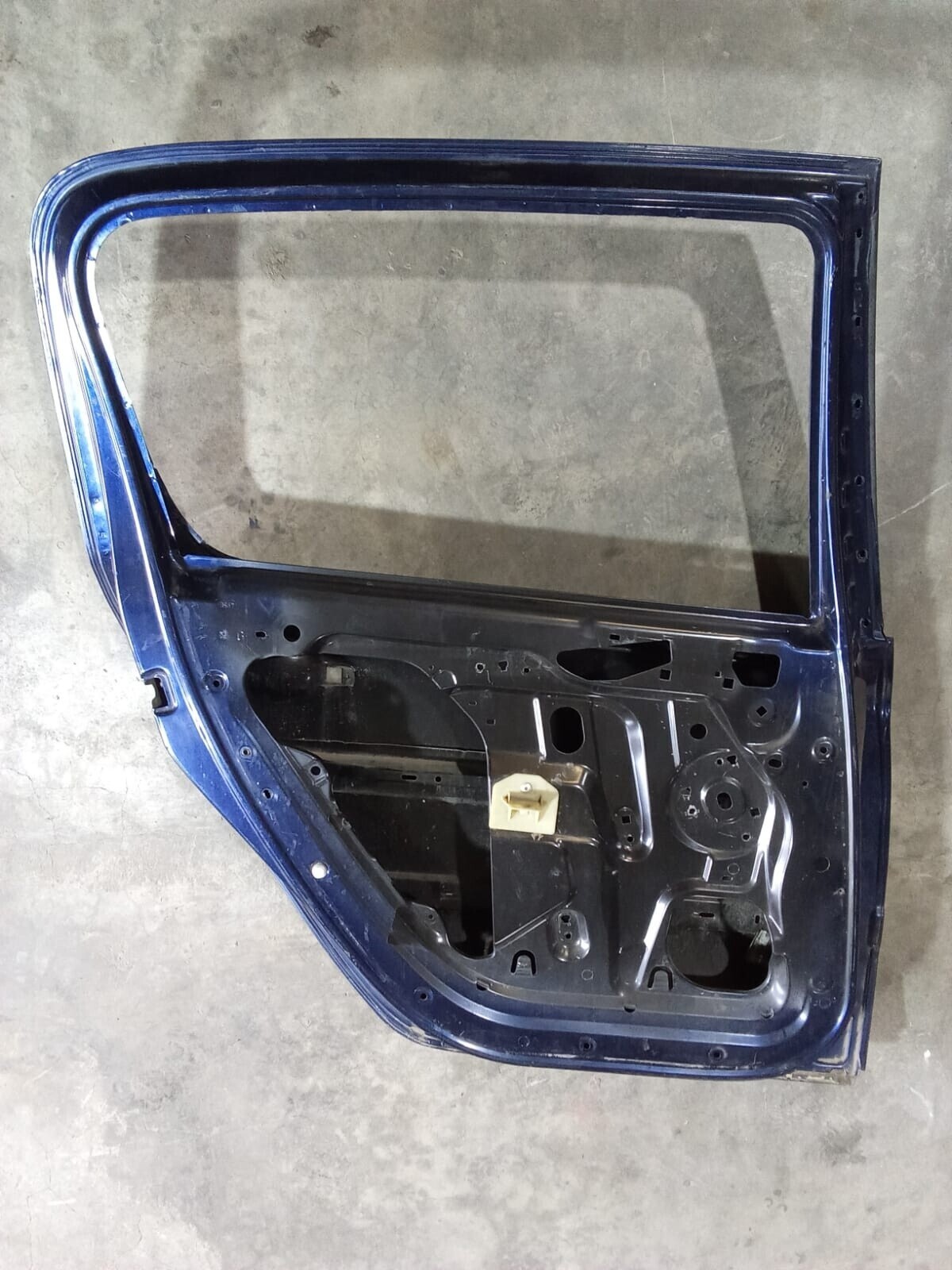 PUERTA TRASERA IZQ Peugeot 307 2004
