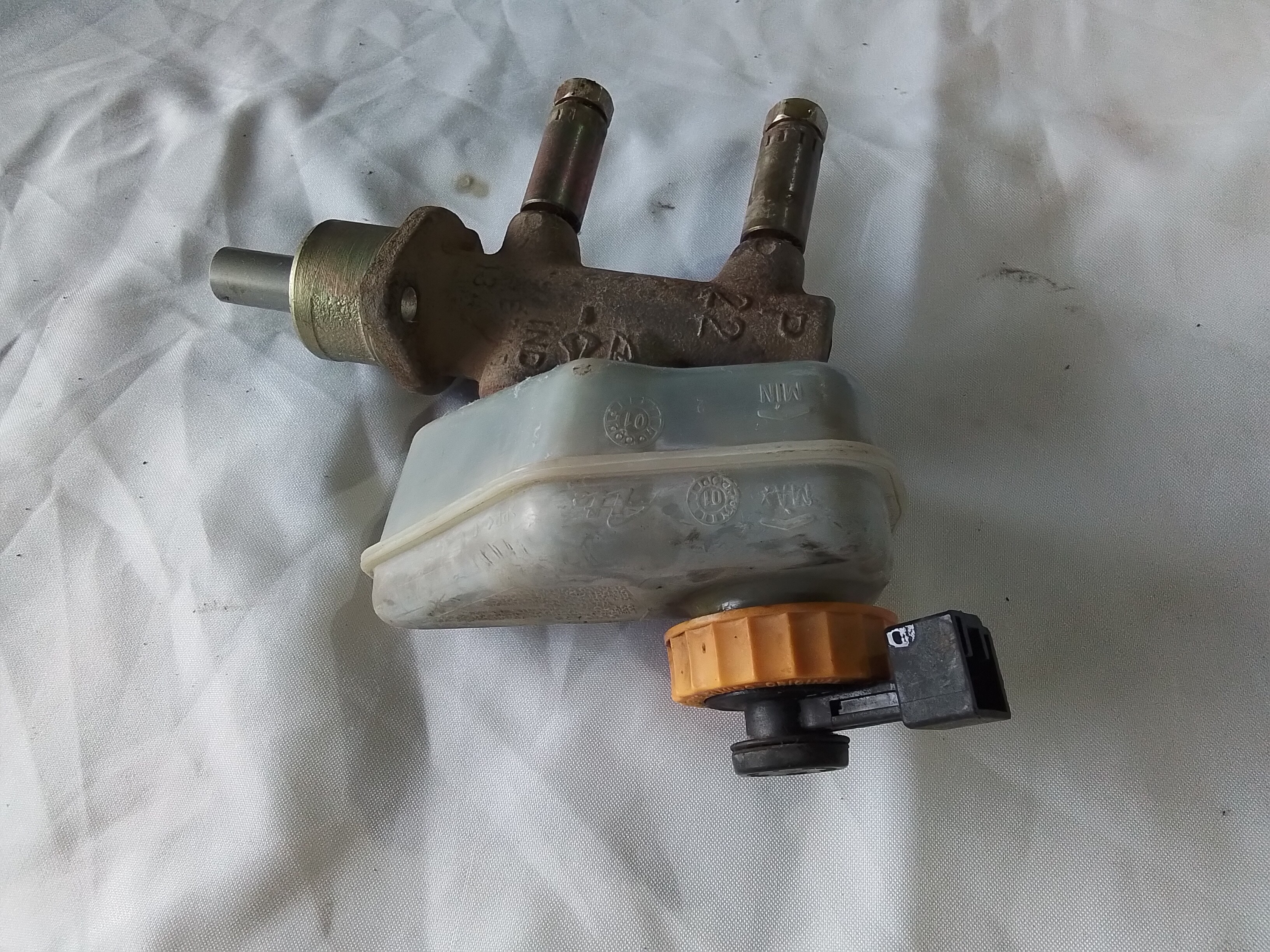 DEPOSITO BOMBA LIQUIDO FRENOS Fiat PALIO EDX 13 2002