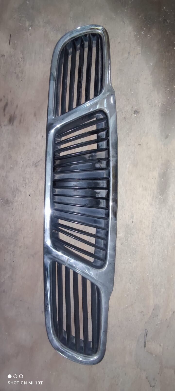 REJILLA PARACHOQUR Daewoo Lanos 2003